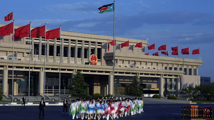 African Heads of State Arrive in Beijing for China-Africa Cooperation Summit